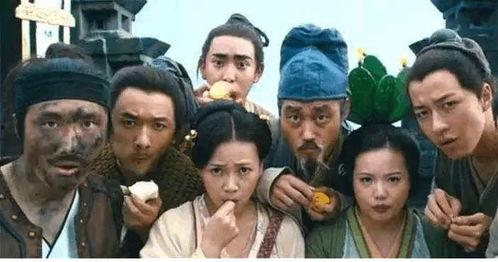 类似吃瓜群众的年代文,见证风云变幻的年代传奇