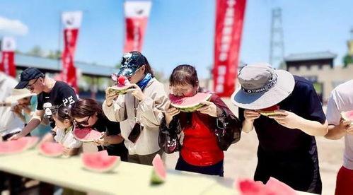 大型现场吃瓜群众