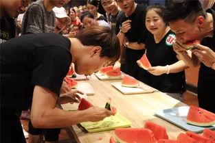 吃瓜群众蜡像,揭秘娱乐圈幕后故事