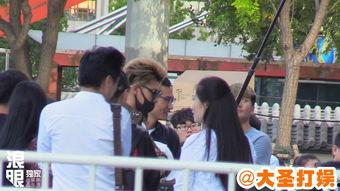 带墨镜吃瓜群众,吃瓜群众揭秘娱乐圈风云